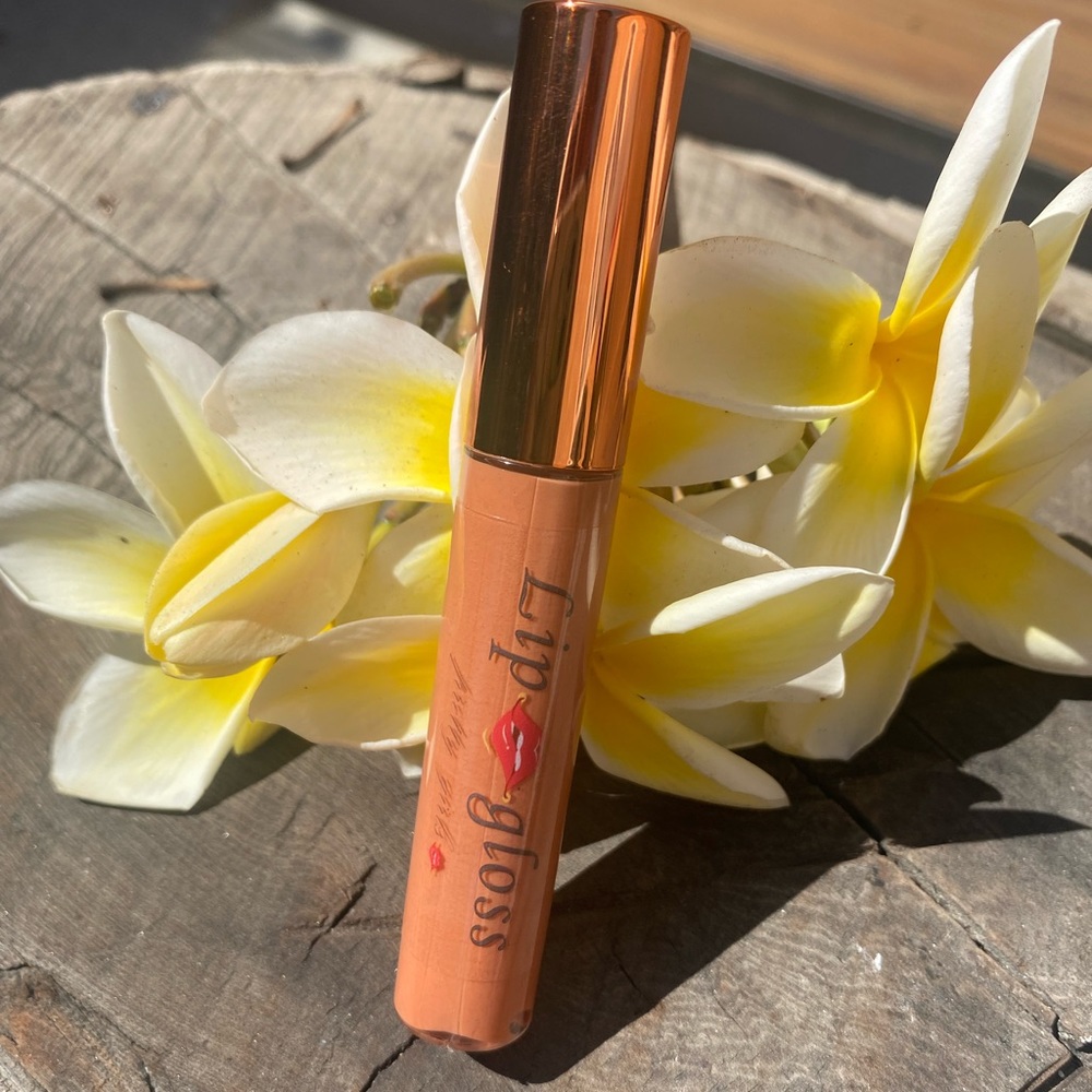 Lip Gloss. Nude
